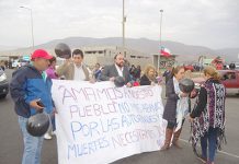 Autoridades que protestaron con vecinos por fatal accidente en Tambillos buscarán pronta apertura de pasarela