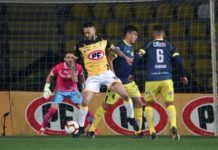 EN UN CONTROVERSIAL PARTIDO LA UDEC LE ARREBATÓ PUNTOS AL PIRATA