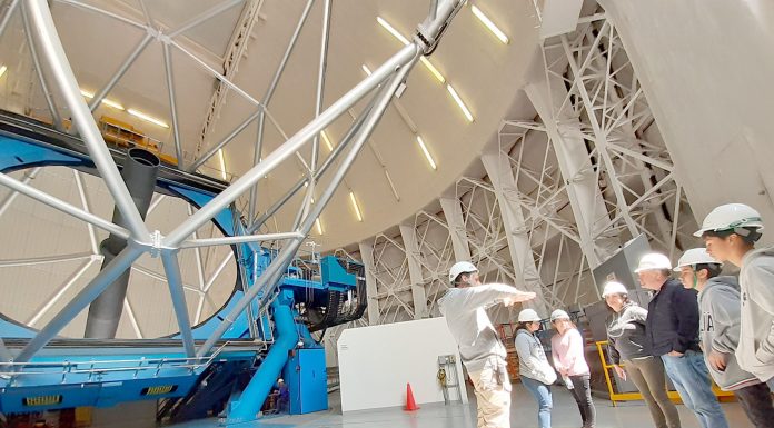 Más de 100 mil atenciones gratis en red de telescopios de USA en Vicuña