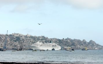 Cruceros Amadea y Amera arriban a Coquimbo con más de 1.900 pasajeros