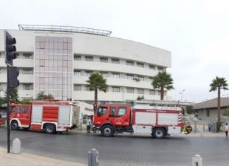 Emotivo homenaje de bomberos a personal del hospital de Coquimbo