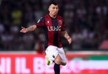 Gary Medel sale lesionado y sería otra baja en la Roja.