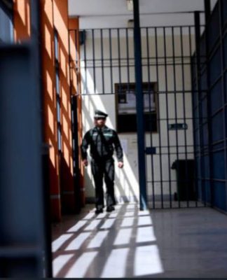 Cuarentena total en módulo 32 de Huachalalume: 14 internos con covid