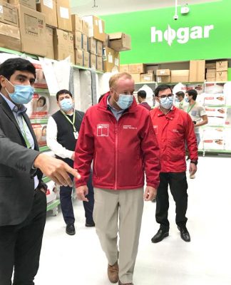 Supermercados adaptan sus espacios para cumplir con nuevas normas paso a paso