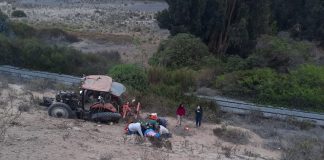 Tractor se desbarrancó más de 15 metros