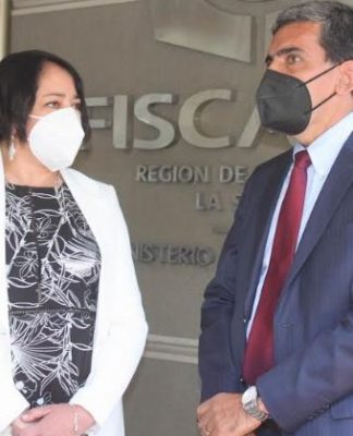 «Lo mismo que se criticó del Papaya Gate es lo que está haciendo la gobernadora»