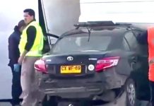 Colectivo termina incrustado en dependencias de aeródromo de la Florida