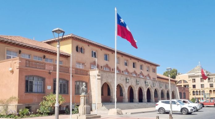 Cores divididos por polémico episodio de consejero Rondanelli en cumpleaños