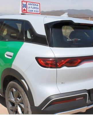 Estrenan vehículo eléctrico en La Antena