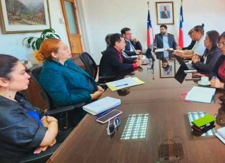 Avanza acuerdo con profesores de La Serena para poner fin al paro