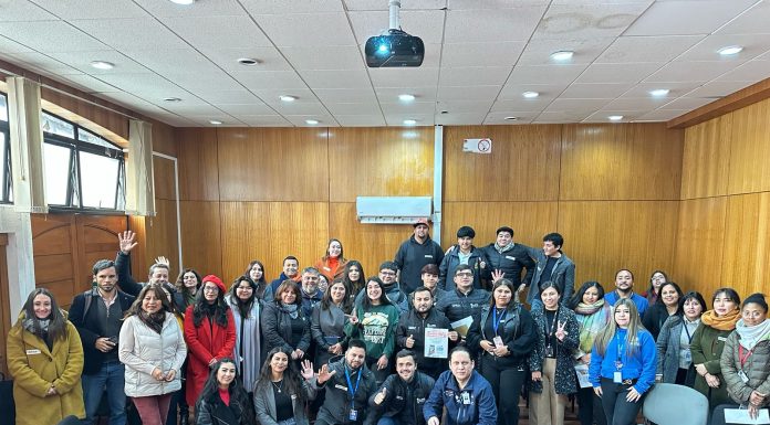 Salud mental lidera preocupaciones de las juventudes en 2025