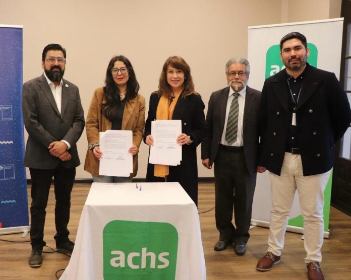 FOTO ACHS CONVENIO MINEDUC 2