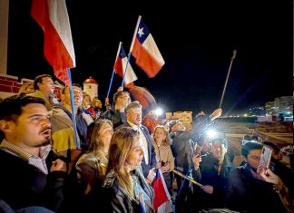 Una visita exprés tuvo el candidato Johannes Kaiser con sus militantes libertarios en El Faro