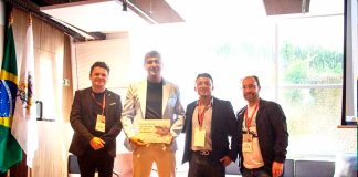 Académico de la USerena es premiado como uno de los líderes más influyentes del turismo