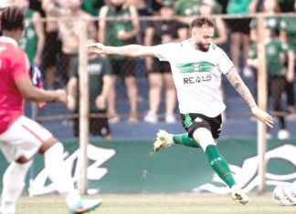 El «auri» aseguró el fichaje del central chileno- charrúa Matías Fraccia