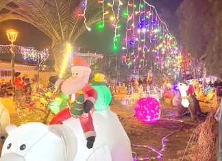 Plaza Manuel Rojas reúne a miles de personas con show e iluminación navideña