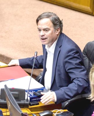 Con Demócratas fuera del escenario político, qué sucederá con el senador Matías Walker