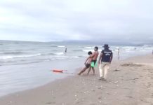 Bañista debió ser rescatado tras ingresar al mar en estado de ebriedad