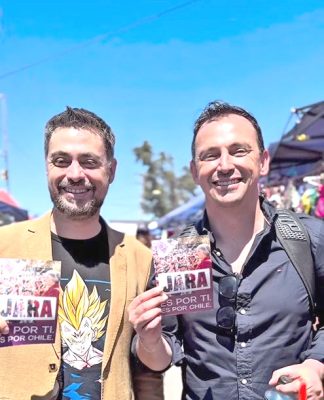 Los Manouchehri salen a la calle a dar la lucha por votos para Jeanette