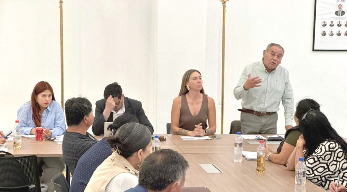 Organismos Revisan proyecto Mercado del Mar