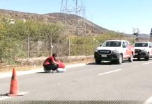 Mujer muere tras caer desde un vehículo en movimiento