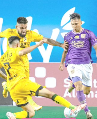 El campeón se impuso en la «Noche Lila»