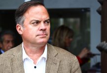 Revelan comprometedores chats de asesor del senador Walker en trama Bielorrusa