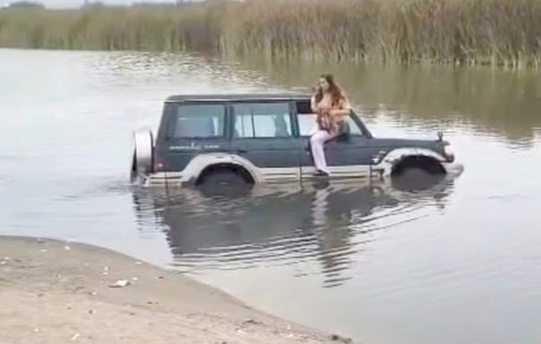Ingreso de todoterreno a humedal es un daño enorme al ecosistema