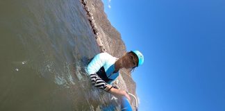 “Es para volverse loco”: Lisbet Pineida, la windsurfista que echó raíces en el Puclaro y abrió una escuela en Gualliguaica