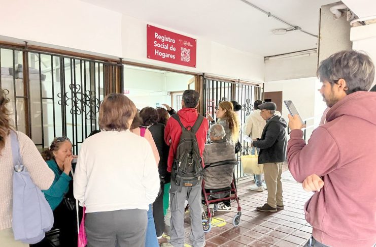 Comienzan a entregar primeros vales de gas