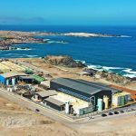 Cómo funciona el negocio detrás de la desaladora y quién paga