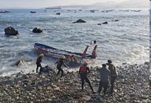 Fuertes marejadas provocan varamiento de embarcación pesquera
