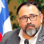 Rumor sobre salida de Víctor Pino pierde fuerza en La Moneda