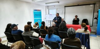 Emprendedores de Tongoy fortalecen sus conocimientos para avanzar en la formalización de sus negocios