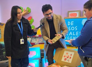 Niños y niñas de Islón recibieron Kits Culturales de Emergencia para fortalecer su bienestar emocional tras el sistema frontal