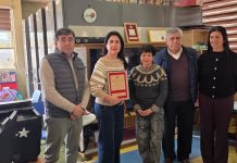 Especialista Soledad Garcés capacita a la comunidad del Colegio Antonio Varas