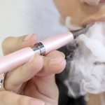 Vapeadores ganan terreno entre adolescentes y alertan por sus efectos