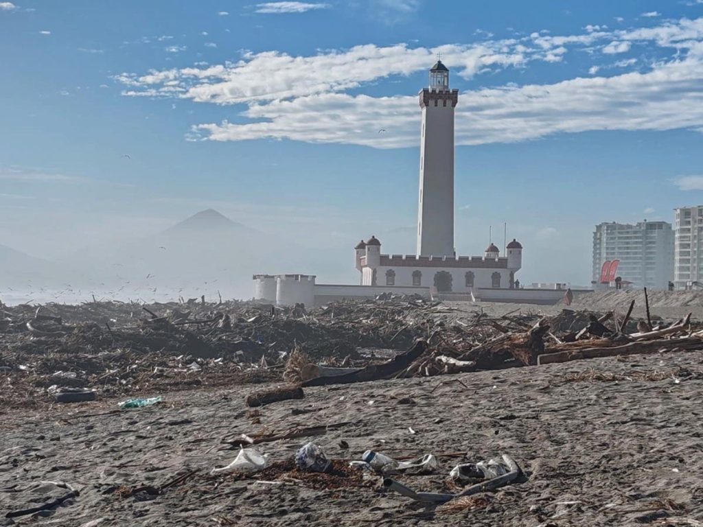 La carrera por habilitar playas podría definir movimiento turístico del «18»