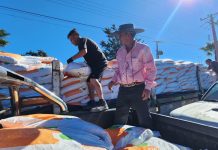 En Punitaqui INDAP entrega alimentación caprina para contribuir a la rehabilitación productiva de sus usuarios