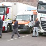 Nuevas alzas de combustibles alertan a transportistas