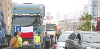 Alza del diésel pone contra las cuerdas a pequeños camioneros del norte