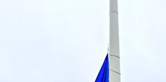 Megabandera Bicentenario vuelve a ondear en el cerro Santa Lucía