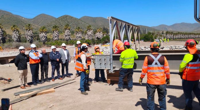 MOP inicia instalación de puente mecano en el sector de El Arrayán cumpliendo compromiso con la comunidad