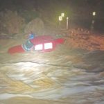 Rescate de dos personas ante aumento de caudal en Estero de Canela