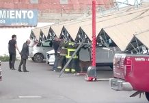 Caída de techo sobre vehículos