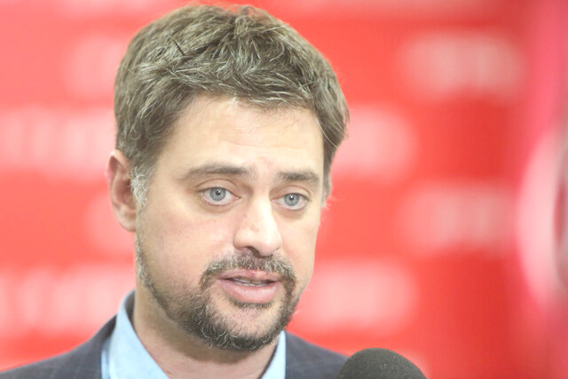 daniel-manouchehri